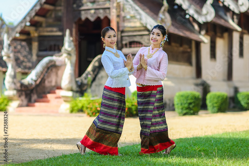 Girls with Thai northern style in Sawasdee action