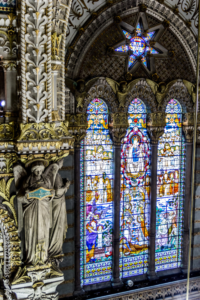 Interieur de la Basilique Notre dame de Fourvière 