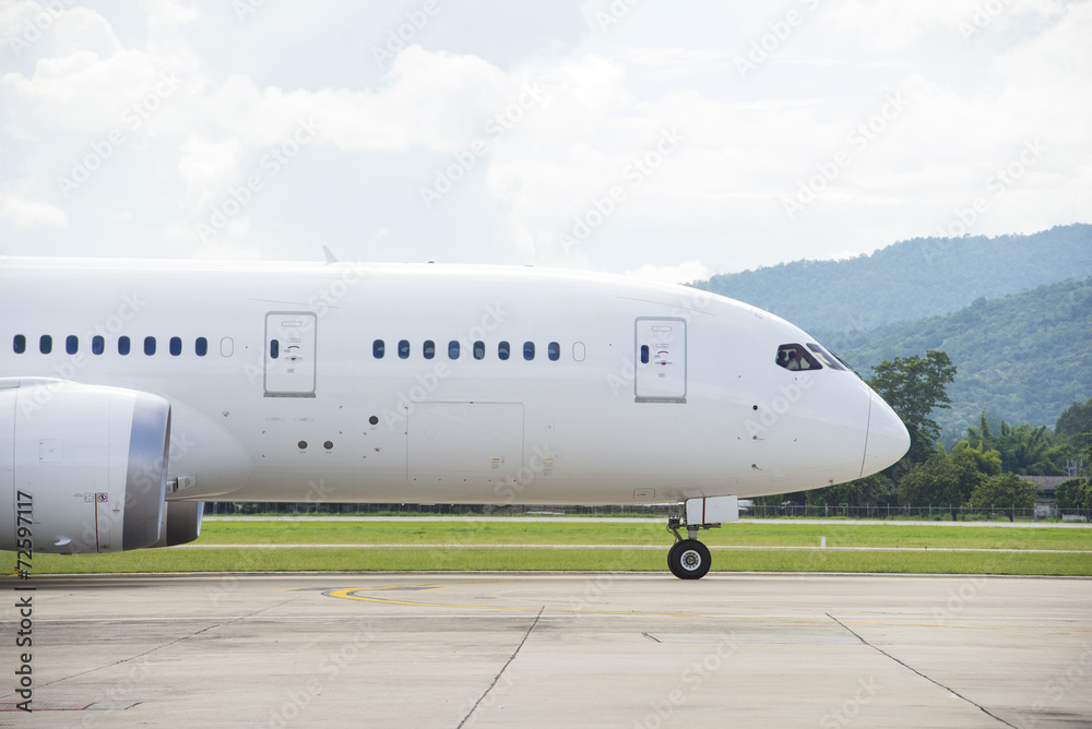 Commercial airplane taxiing