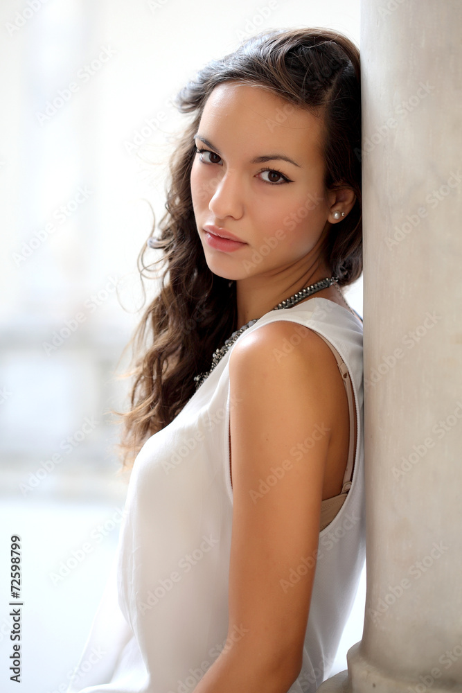 Sguardo di ragazza.Teenager