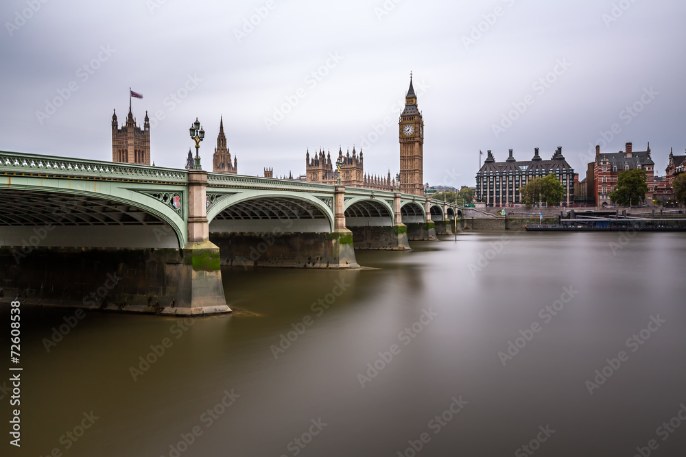 Westminster Bridge and Queen Elizabeth Tower in the Morning, Lon