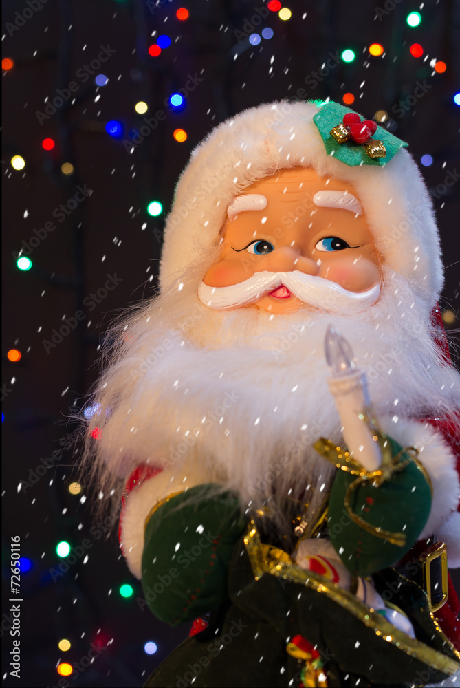 Obraz premium Santa Claus with the snow will bring many gifts to children