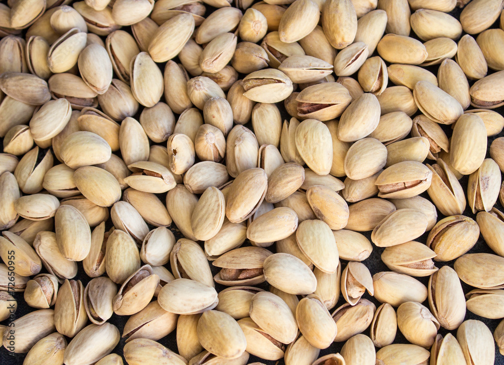 pistachios pistachios