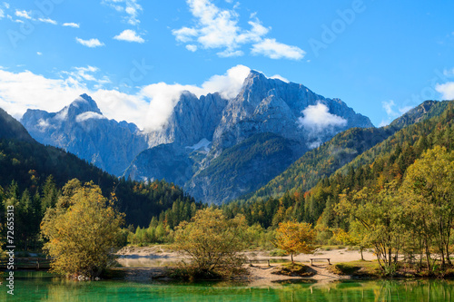 Fototapeta Naklejka Na Ścianę i Meble -  Beautiful Jasna lake at Kranjska Gora in Slovenia