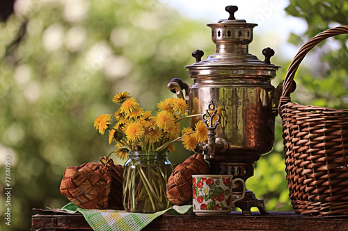 samovar summer flowers
