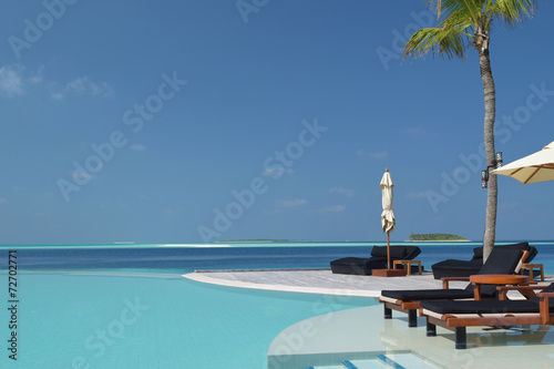 Fototapeta Naklejka Na Ścianę i Meble -  View of inifinity pool at maldives