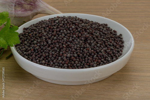 Black mustard seeds