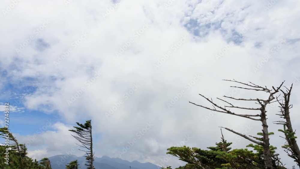 北八ヶ岳の雲の流れ
