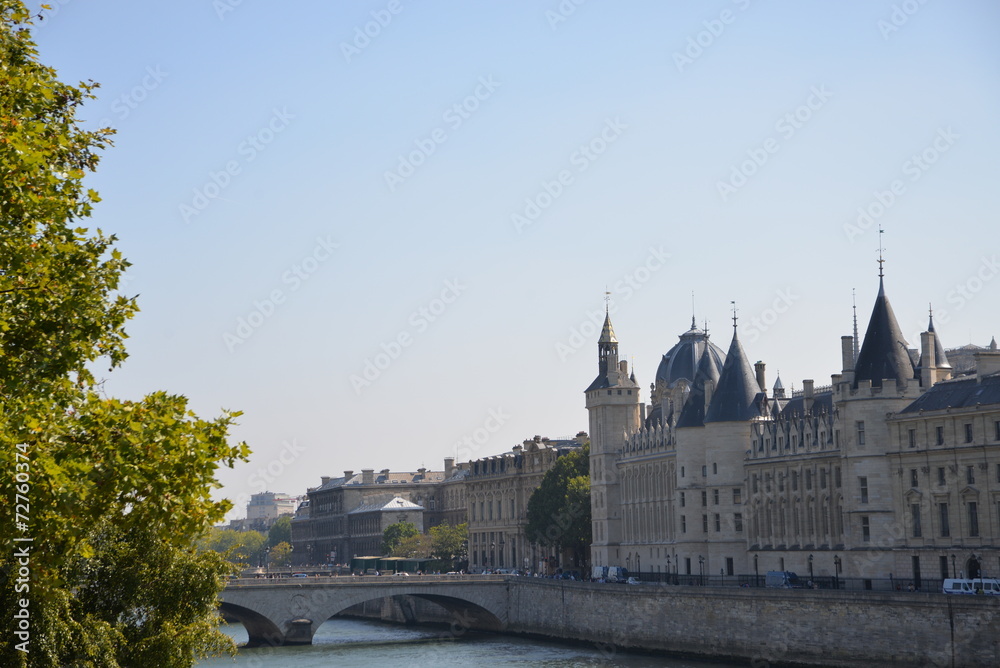 Naklejka premium ISLA DE PARIS