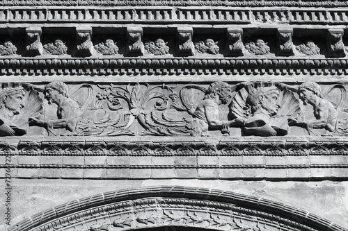 Foto Italian architecture - black and white image