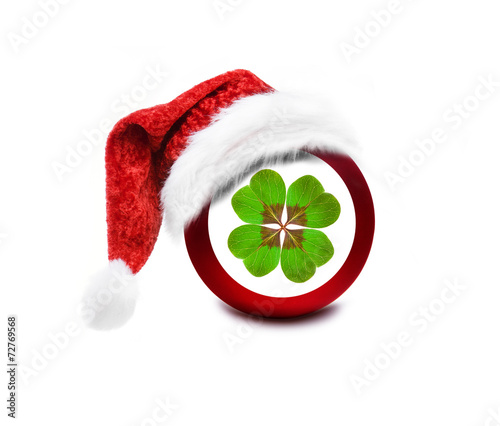 Weihnachtskugel mit Kleeblatt