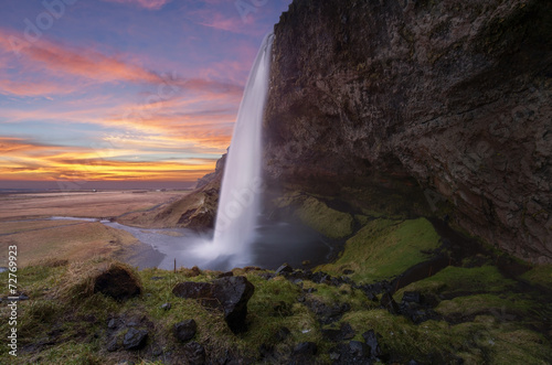 Fototapeta Naklejka Na Ścianę i Meble -  Seljalandsfoss waterfalls on the Iceland