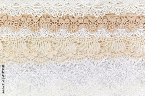 Lace tracery