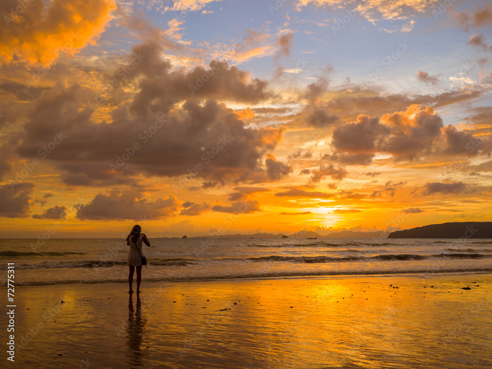 Fototapeta premium Tropical sunset on the beach. Ao-Nang. Krabi