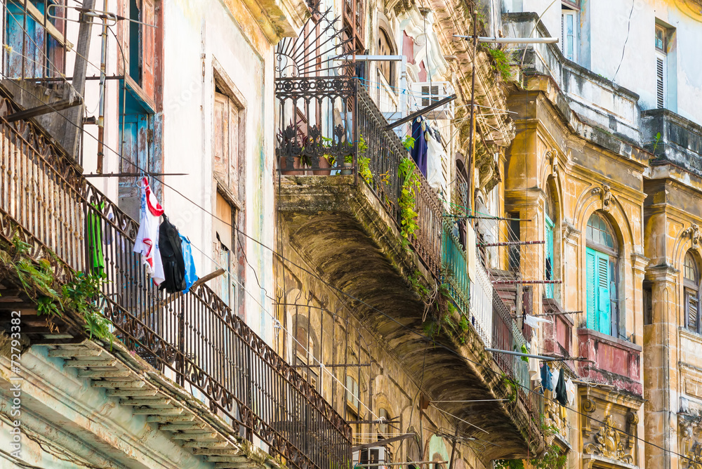 Crumbling buildings in Old Havana
