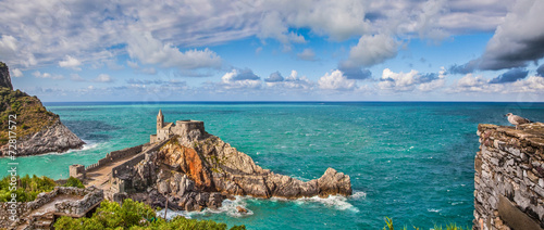 Obraz na płótnie Seascape with church of St Peter, Porto Venere, Italy w salonie