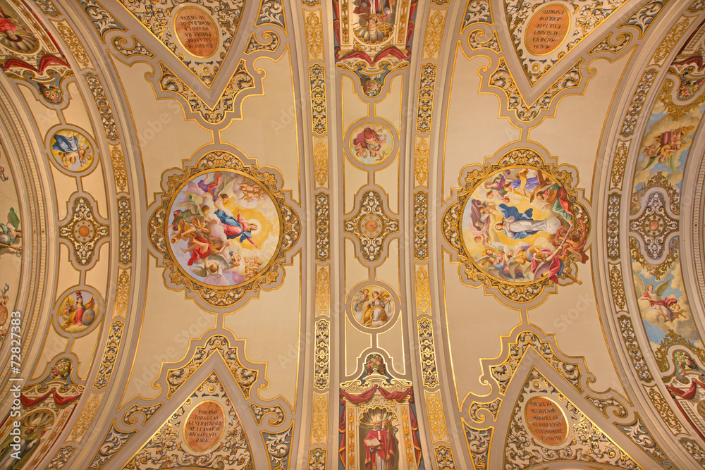 Sevilla - frescos on ceiling in church Basilica de la Macarena