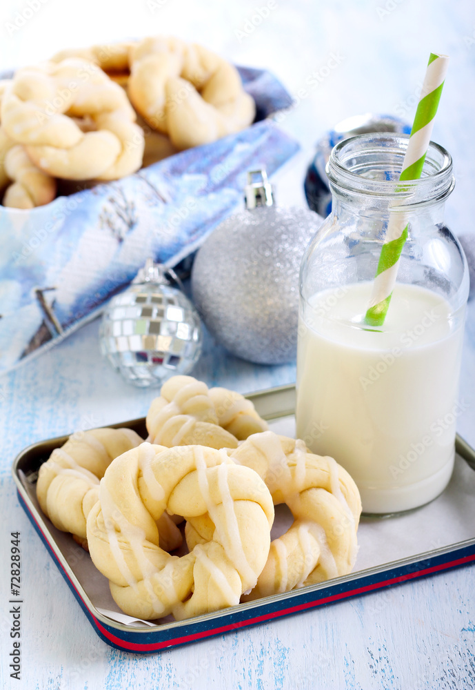 Glazed Christmas wreaths biscuits Glazed Christmas wreaths biscuits
