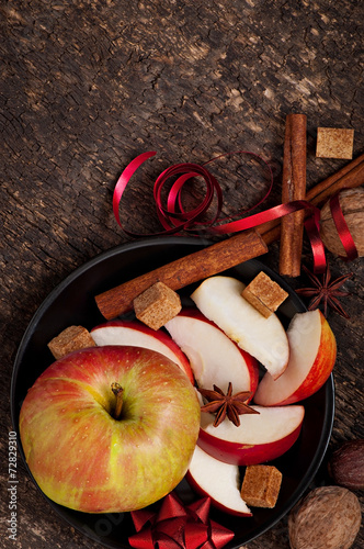 apple and spices