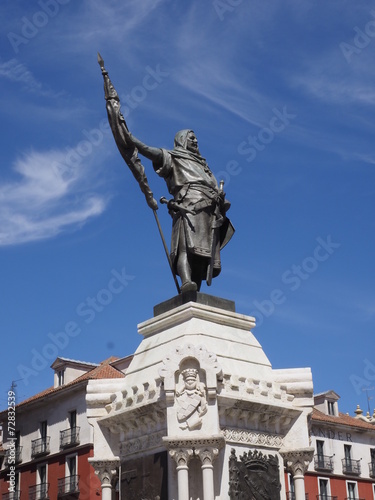 Escultura del Condre Pedro Ansúrez en Valladolid