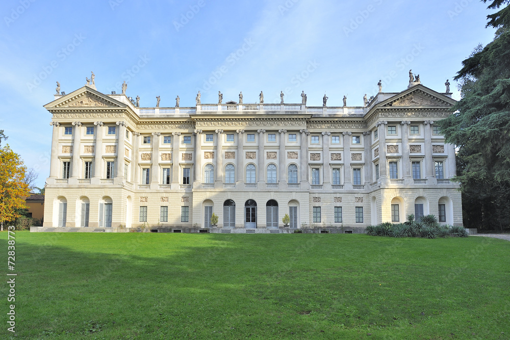 Milano Villa Reale - giardini di via Palestro
