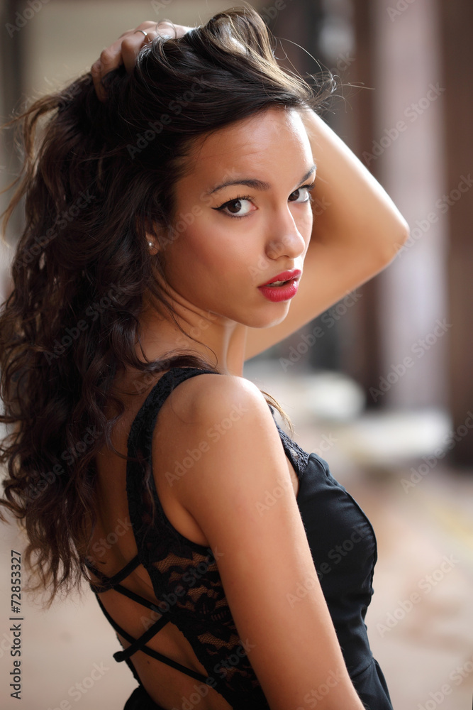 Fototapeta premium Ritratto di giovane ragazza