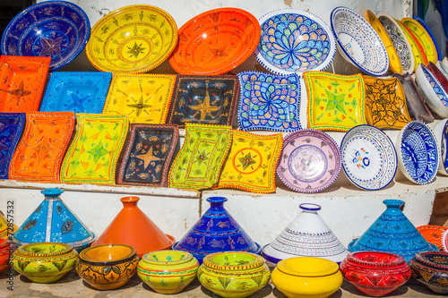 Obraz na płótnie earthenware in the market, Djerba, Tunisia w salonie