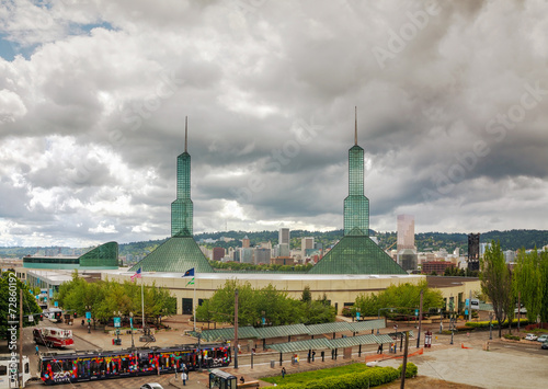 Obraz na płótnie Oregon convention center in Portland w salonie
