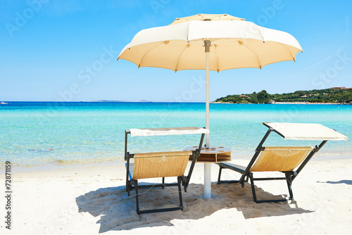 Beach chair with umbrella © Kadmy