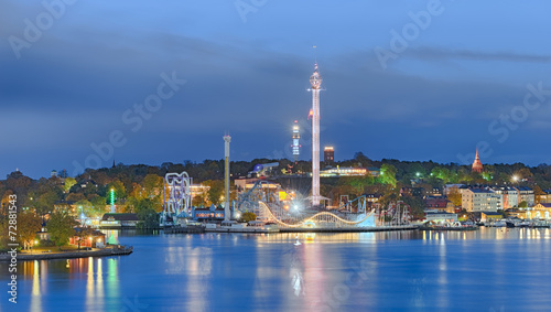 Vergnügungspark Stockholm beleuchtet