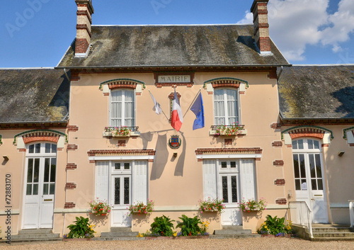 France, the picturesque village of La Chaussée d Ivry photo