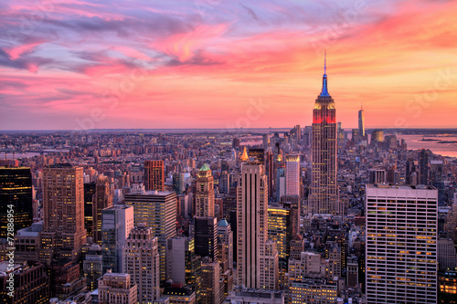 Fényképezés New York City Midtown with Empire State Building at Sunset