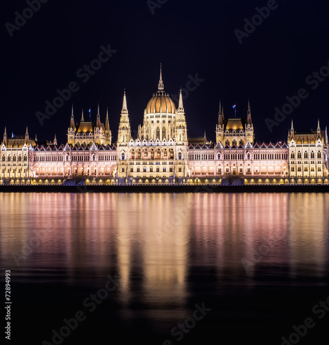 The building of the Budapest Parlament at night