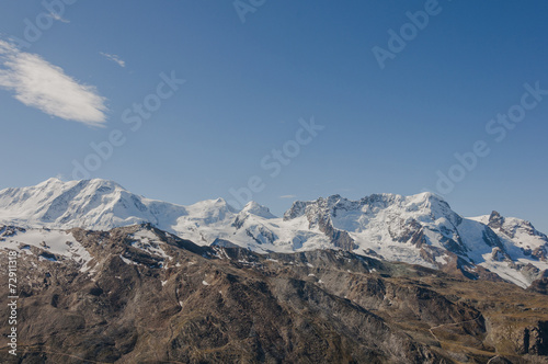 Zermatt, Dorf, Alpen, Dufourspitze, Castor, Lisamm, Pollux, Gletscher, Findelgletscher, Gletscher, Schweizer Berge, Alpen, Wanderweg, hochalpin, Sommer, Wallis, Schweiz