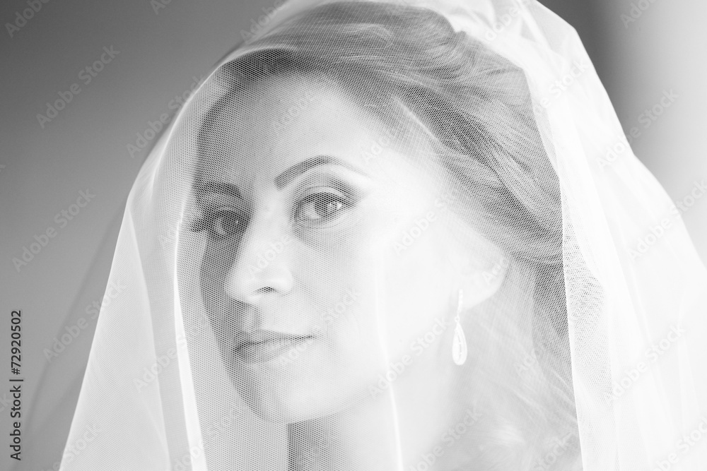 Portrait of a bride preparing for her wedding day
