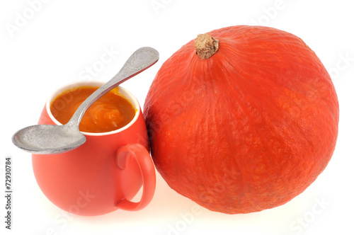 Tasse de soupe et potimarron