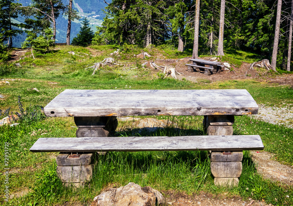 picnic table