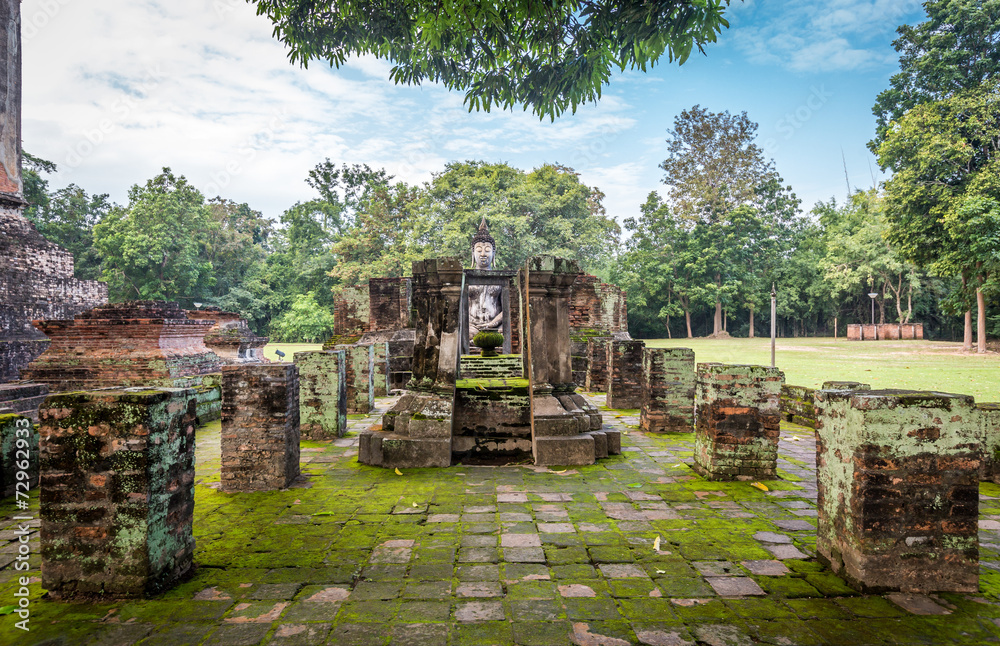 Wat Si Chum, Sukhothai Historical Park