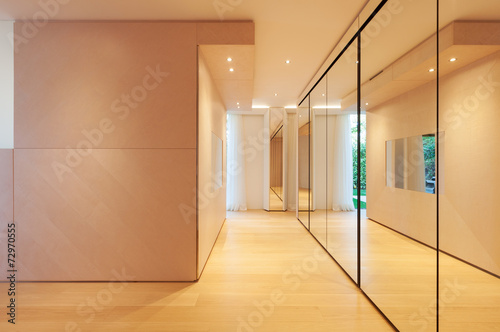 Foto Refined wooden floor minimal interior