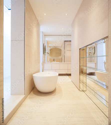 Minimal luxury bathroom