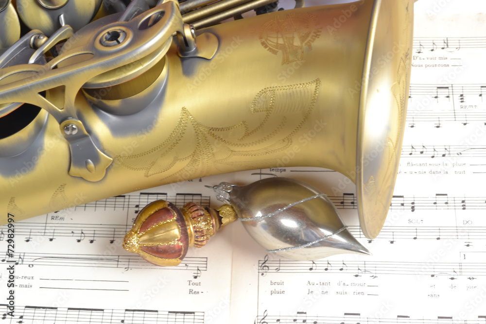 Naklejka premium Saxophone doré