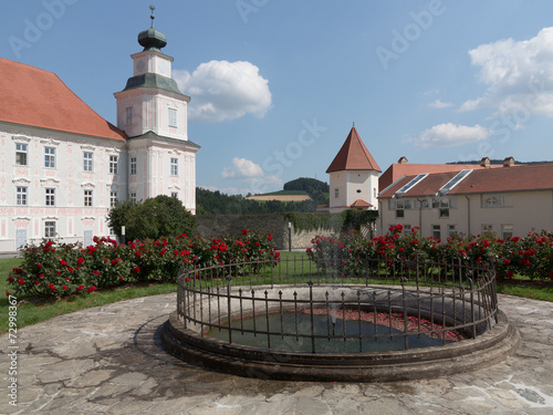 Turm des Stiftes Vorau mit Springbrunnen photo