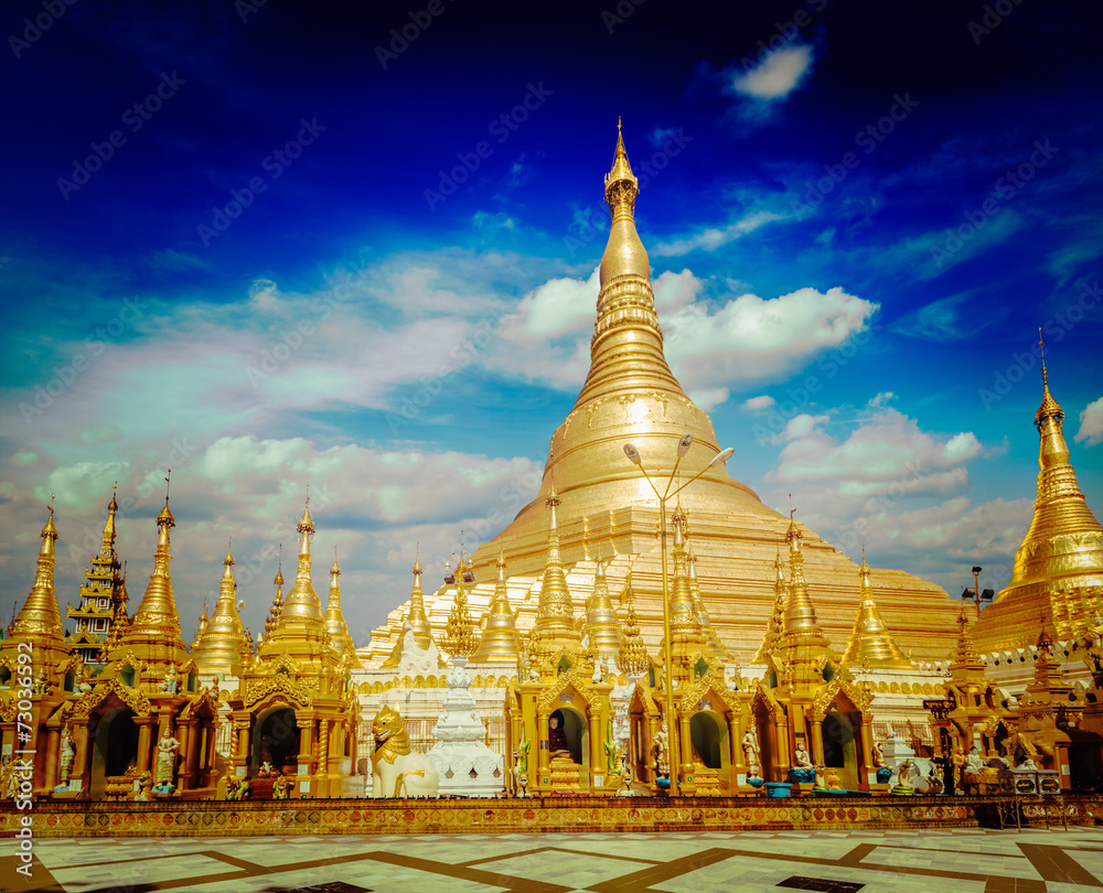 Naklejka premium Shwedagon pagoda
