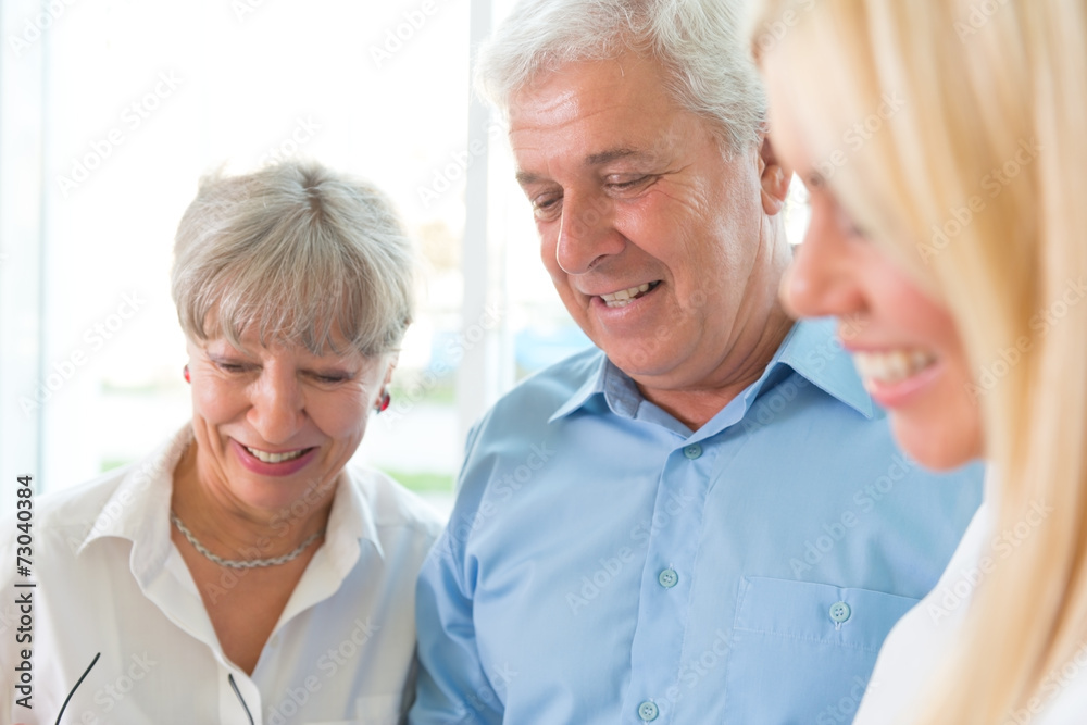 miling Elderly couple purchasing life insurance miling Elderly couple purchasing life insurance