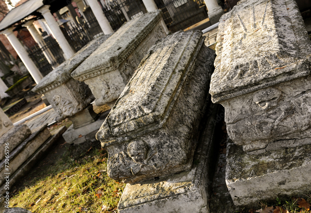 Fototapeta premium old cemetery
