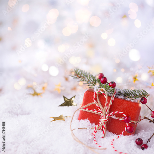 Weihnachtsgeschenk im Schnee, Hintergrund, Gutschein