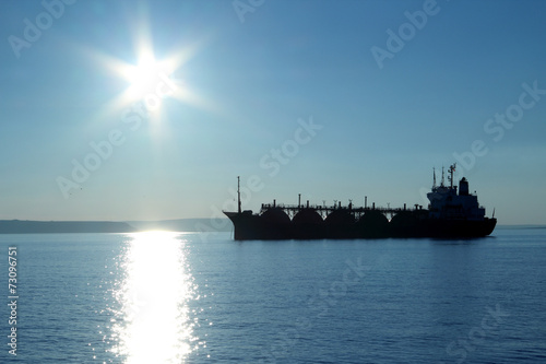 silhouette tanker