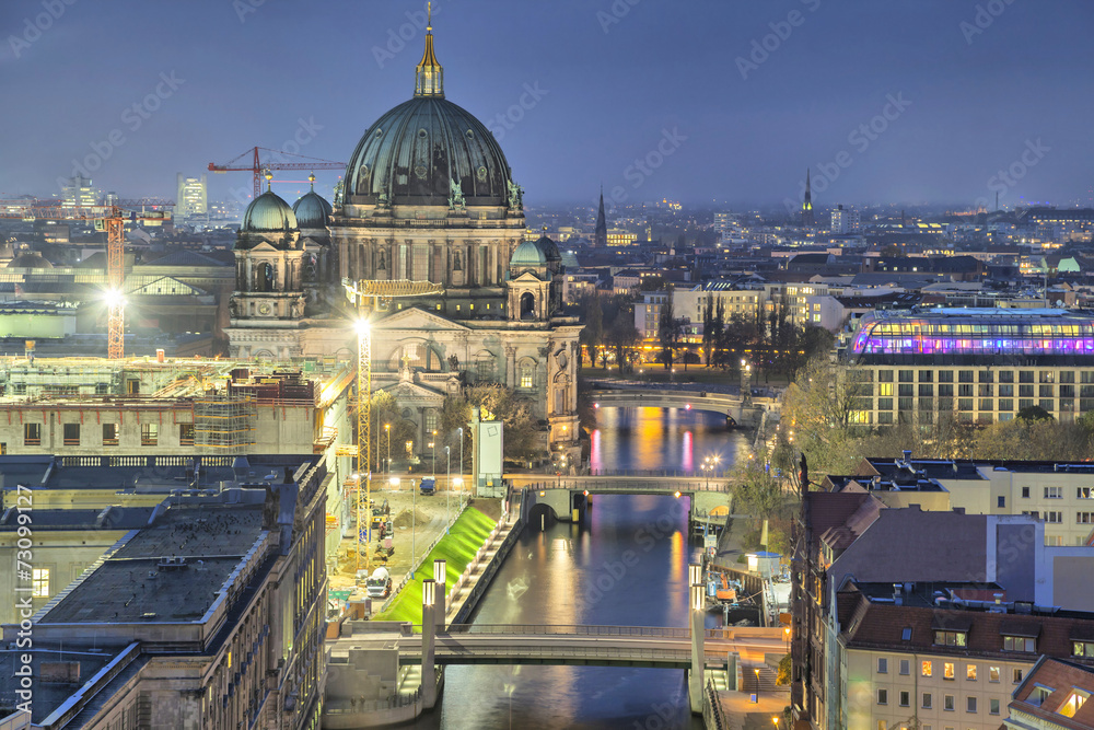 Naklejka premium Berlin Cathedral and three bridges across the Spree River