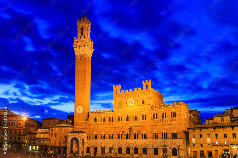Palazzo Publica and Piazza del Campo at twilight, Siena, Italy