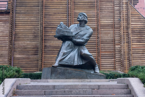 Monument to Yaroslav Mudry, Kieiv, Ukraine photo